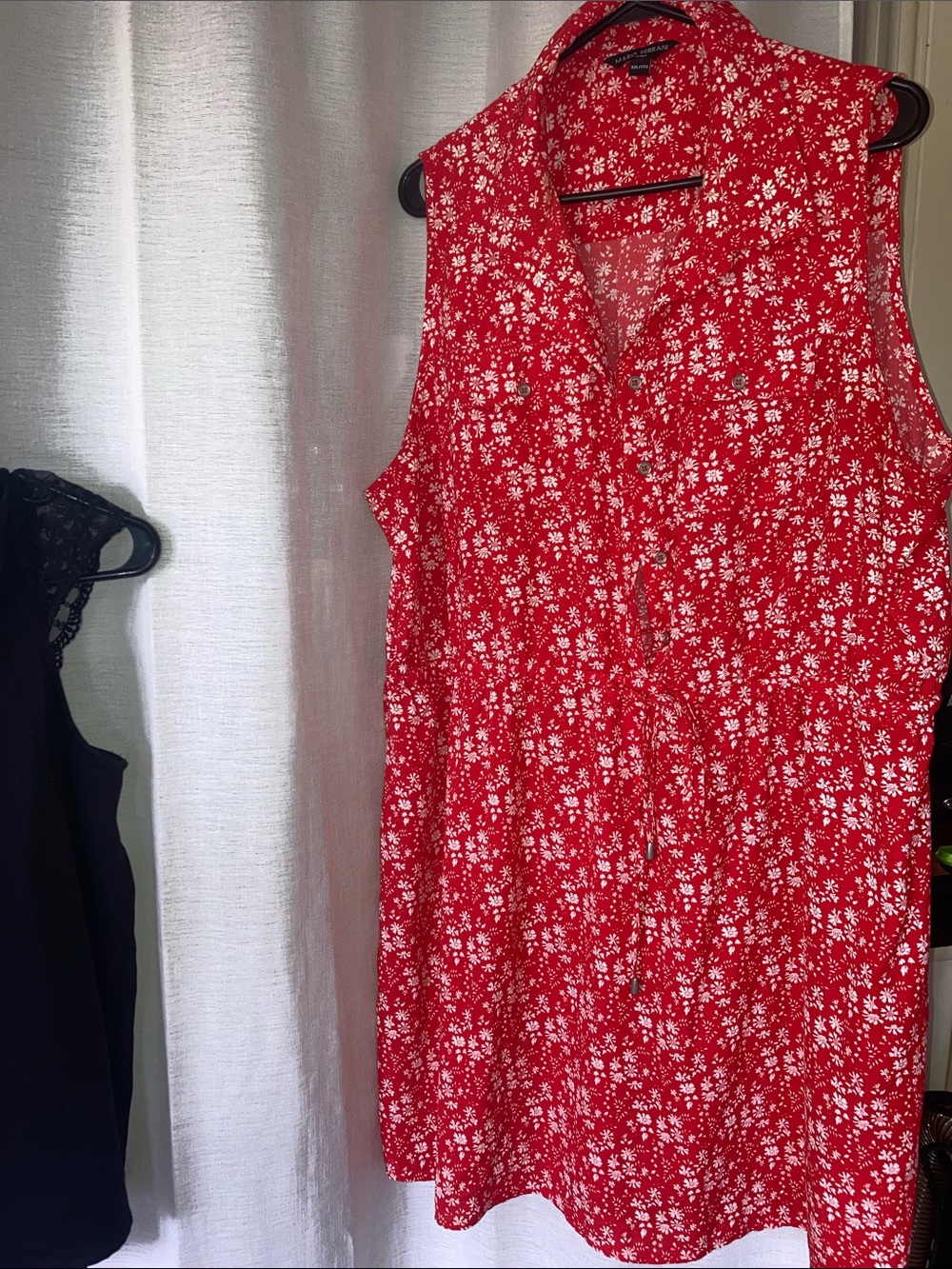 Mario Serrani Red Sleeveless Floral Button-Front Tunic